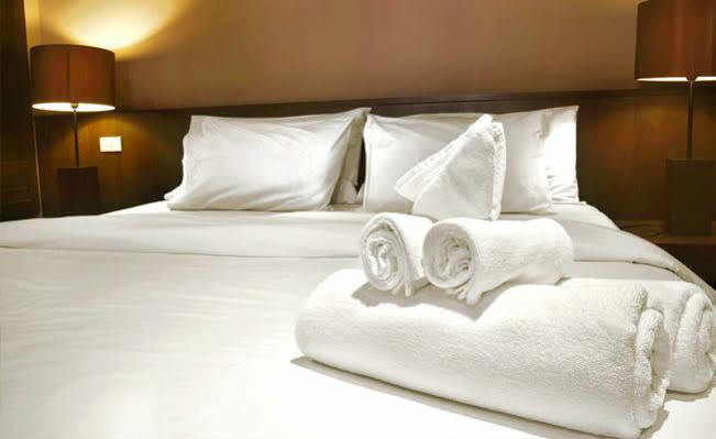 زيورخ Swiss Star Guesthouse District 4 - Contactless Self Check-In المظهر الخارجي الصورة