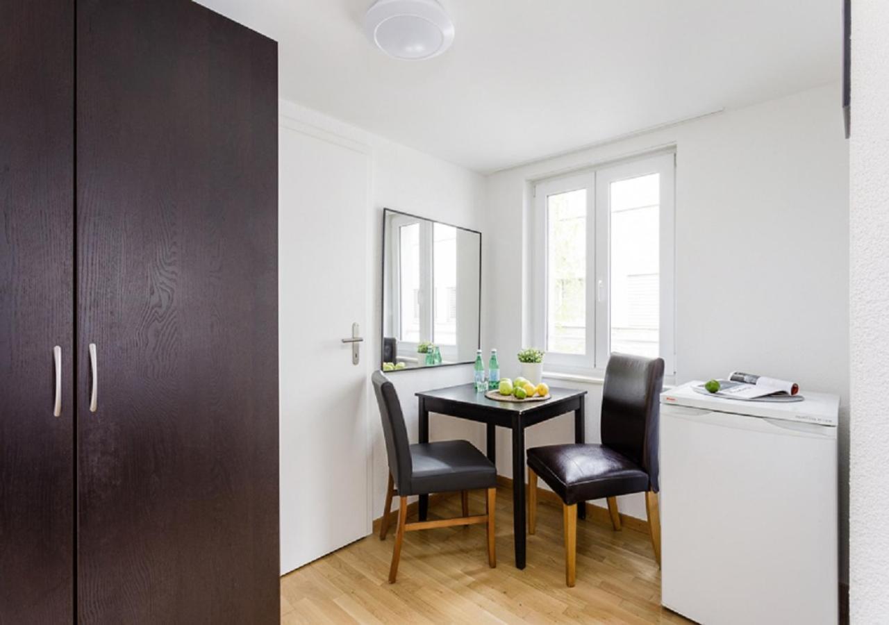 زيورخ Swiss Star Guesthouse District 4 - Contactless Self Check-In المظهر الخارجي الصورة
